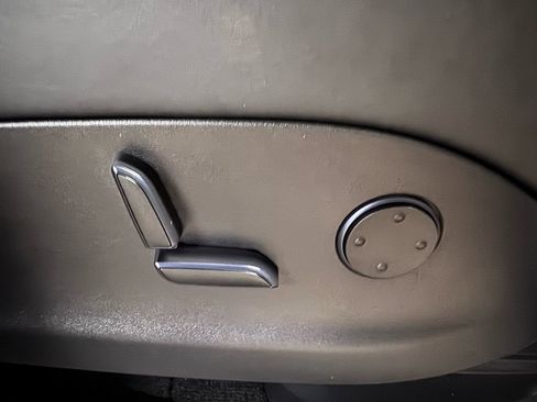 Used 2018 Tesla Model X P100D image 28