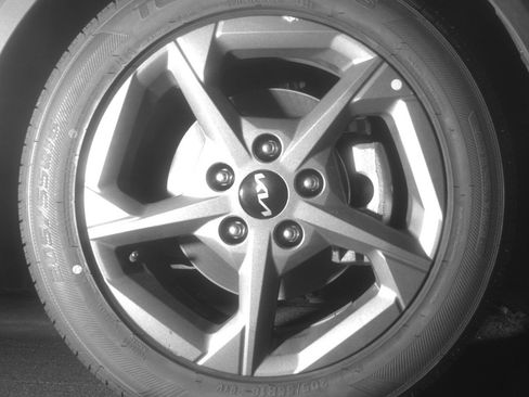 Used 2025 Kia K4 LXS image 13