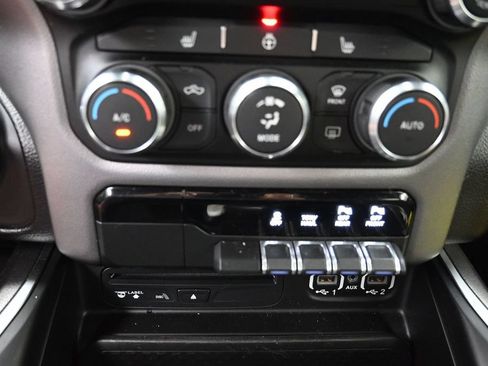 Used 2019 RAM 1500 Big Horn AWD/4WD image 15
