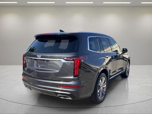 Used 2023 Cadillac XT6 Premium Luxury FWD image 5