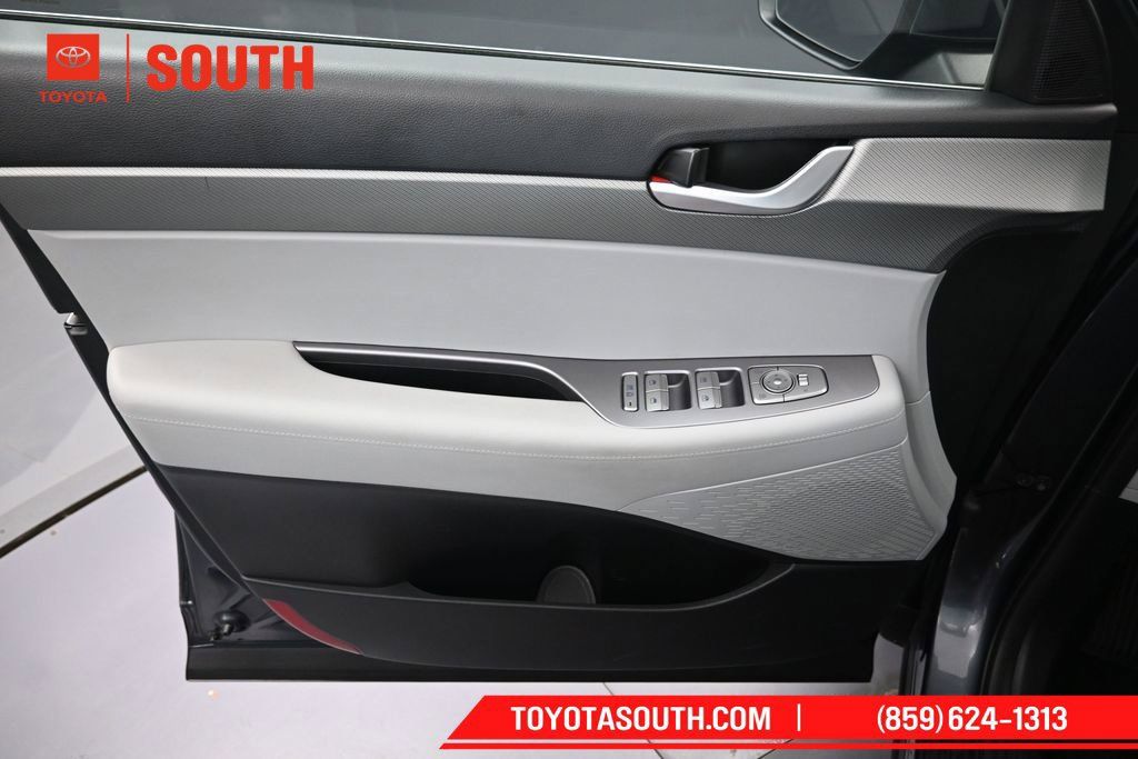 Used 2025 Hyundai Palisade SEL AWD/4WD image 25