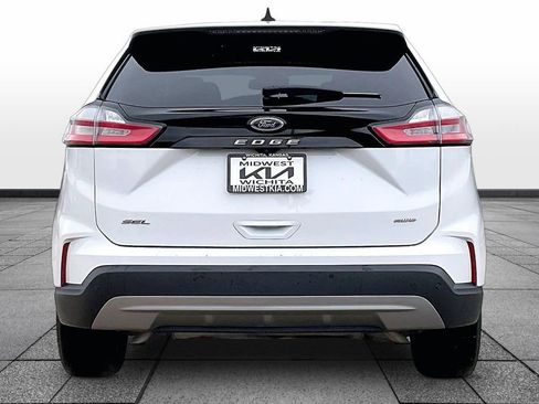 Used 2024 Ford Edge SEL image 4