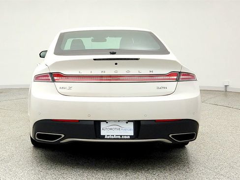Used 2020 Lincoln MKZ Reserve FWD image 6