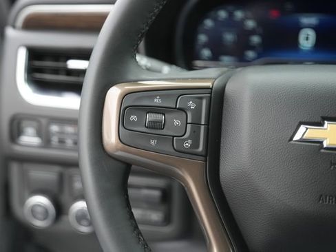 Used 2024 Chevrolet Tahoe High Country image 24