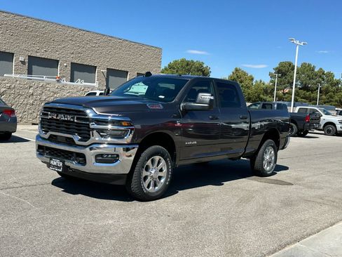 New 2026 RAM 2500 Big Horn AWD/4WD image 32