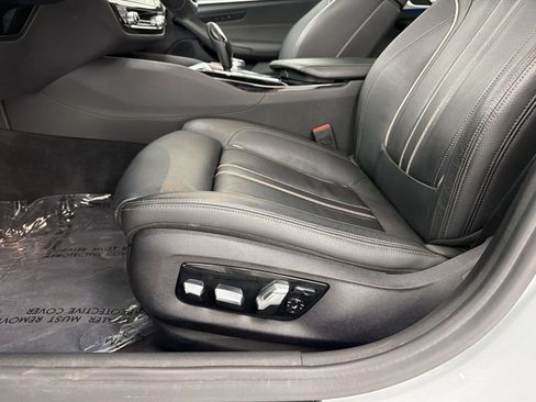 Used 2018 BMW 530i xDrive AWD/4WD image 16