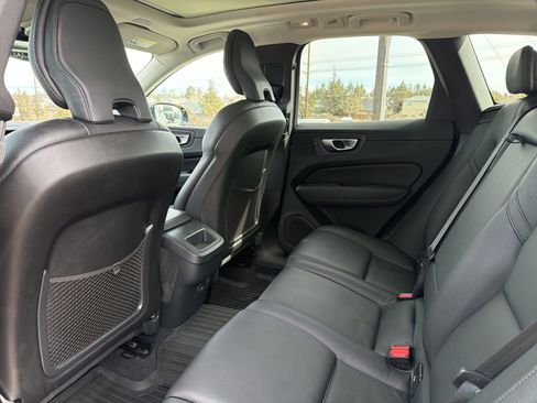 Used 2023 Volvo XC60 B5 Plus w/ Protection Package Premier AWD/4WD image 25
