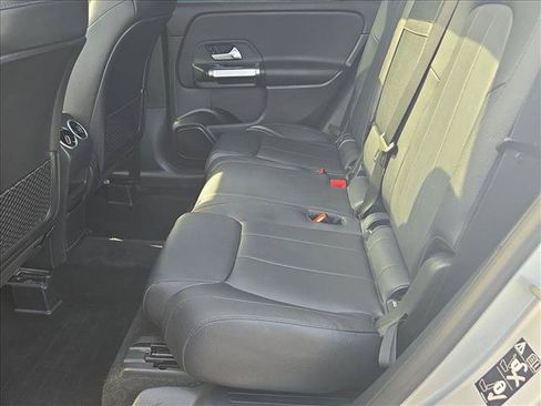 Used 2020 Mercedes-Benz GLB 250 4MATIC image 19