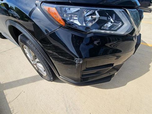 Used 2017 Nissan Rogue SV AWD/4WD image 5