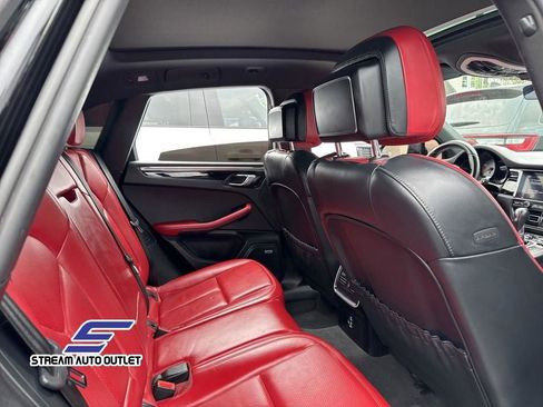 Used 2021 Porsche Macan S image 30