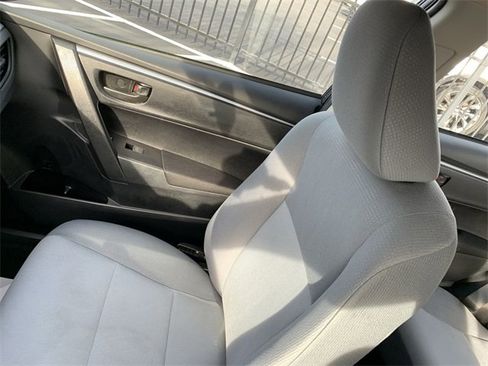Used 2014 Toyota Corolla L image 26