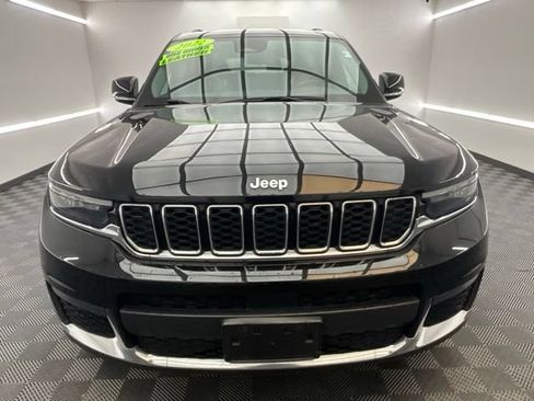 Used 2022 Jeep Grand Cherokee L Limited AWD/4WD image 2