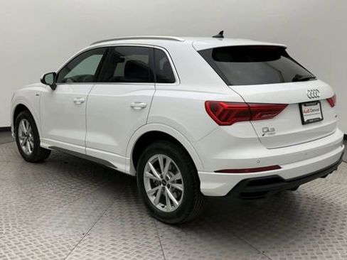 Used 2025 Audi Q3 2.0T Premium w/ Convenience Package image 4
