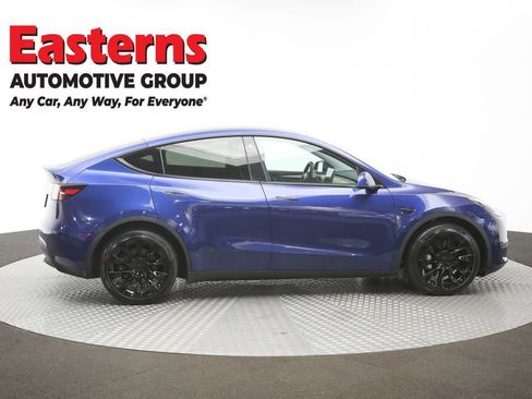 Used 2023 Tesla Model Y Long Range AWD/4WD image 39