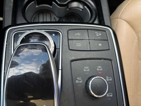 Used 2019 Mercedes-Benz GLS 550 4MATIC w/ Driver Assistance Package image 16