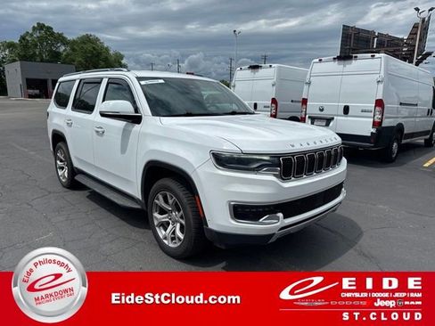 Used 2022 Jeep Wagoneer Series II AWD/4WD image 1