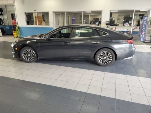 Used 2020 Hyundai Sonata Limited FWD image 4