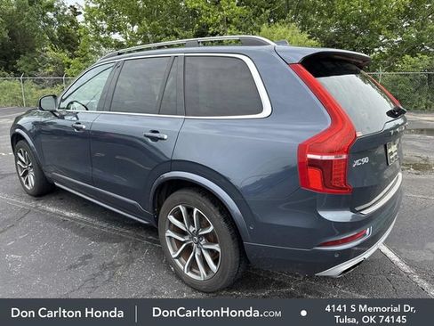 Used 2018 Volvo XC90 T6 Momentum w/ Convenience Package AWD/4WD image 6