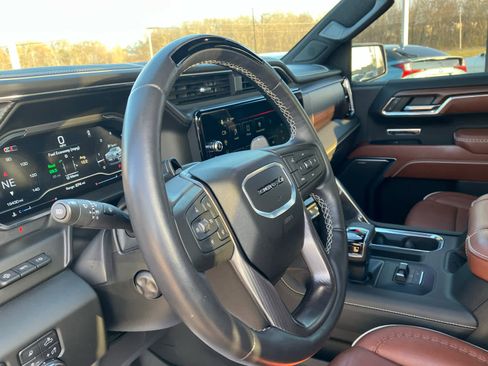 Certified 2024 GMC Sierra 1500 Denali Ultimate image 9