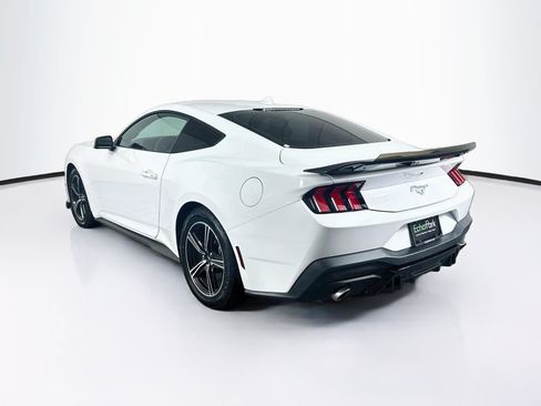 Used 2024 Ford Mustang Coupe RWD image 5