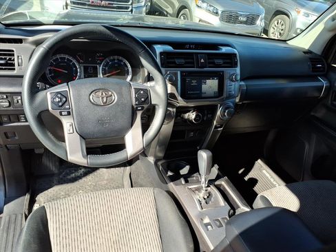 Used 2016 Toyota 4Runner SR5 image 19