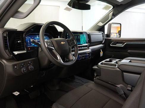 New 2026 Chevrolet Silverado 3500 LT image 5