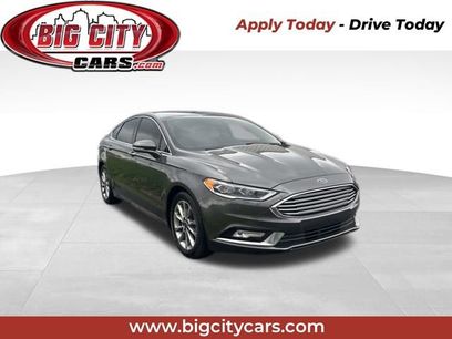 Used 2017 Ford Fusion SE w/ Fusion SE Technology Package