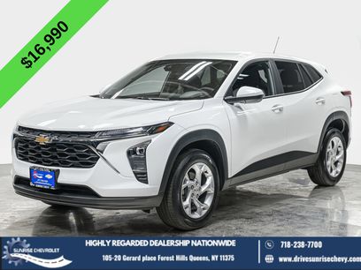 Used 2024 Chevrolet Trax LS w/ LS Convenience Package