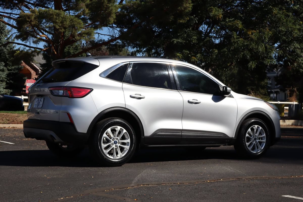Used 2020 Ford Escape SE AWD/4WD image 5
