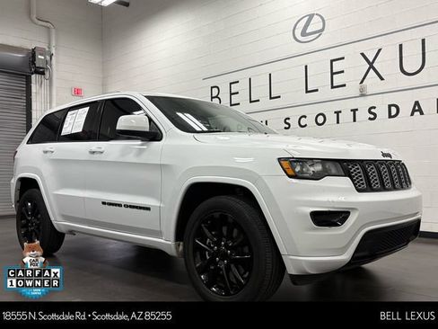 Used 2022 Jeep Grand Cherokee Laredo X RWD image 1
