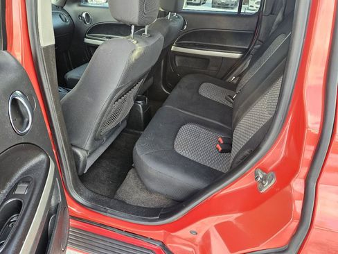 Used 2009 Chevrolet HHR LT w/ LT Preferred Equipment Group image 12