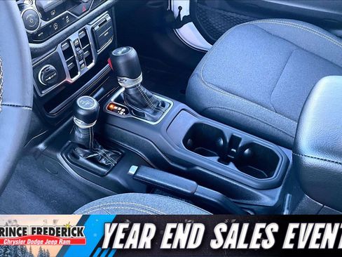 Used 2025 Jeep Wrangler Sport S image 14