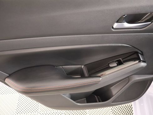 Used 2024 Nissan Altima 2.5 SR FWD image 15