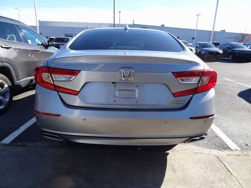 Used 2022 Honda Accord Touring image 5