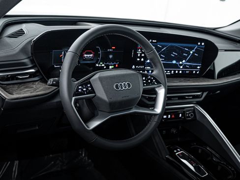 New 2025 Audi Q5 Premium Plus image 10