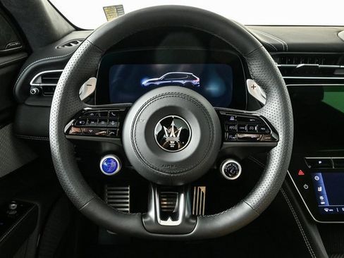 New 2025 Maserati Grecale Trofeo image 14