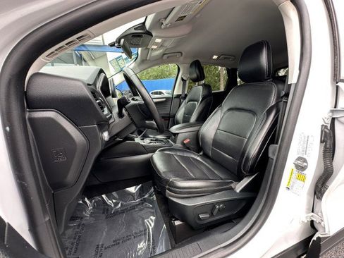 Used 2022 Ford Escape SEL image 13