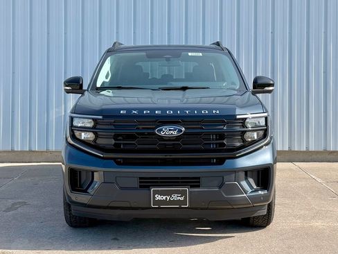 New 2026 Ford Expedition Max Active AWD/4WD image 9