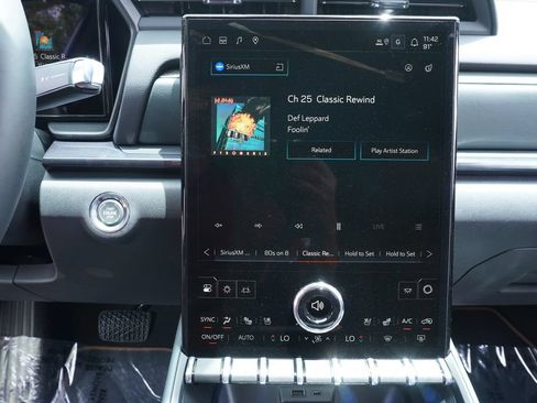 New 2026 GMC Terrain AT4 w/ Convenience Package III AWD/4WD image 19