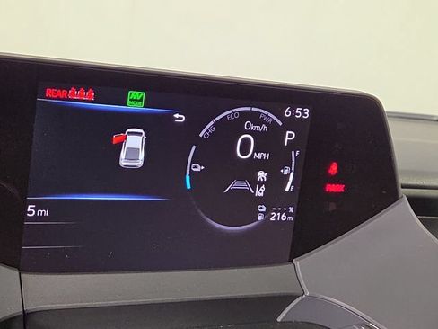New 2026 Toyota Prius Plug-In Hybrid FWD image 16