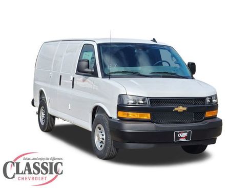 New 2025 Chevrolet Express 2500 Extended RWD image 2
