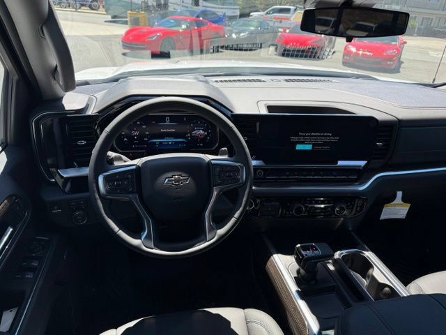 New 2026 Chevrolet Silverado 1500 RST w/ Dark Appearance Package AWD/4WD image 17