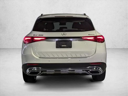 Certified 2025 Mercedes-Benz GLC 300 4MATIC image 6
