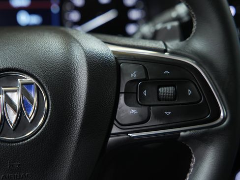 Used 2023 Buick Envision Preferred image 31