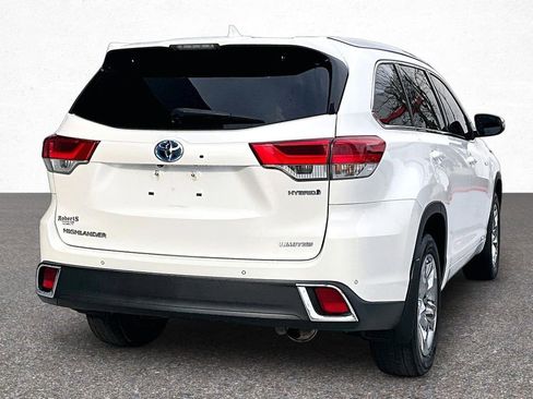 Certified 2018 Toyota Highlander Limited Platinum image 7