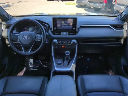 Certified 2020 Toyota RAV4 XSE w/ XSE Grade Weather Package AWD/4WD image 14