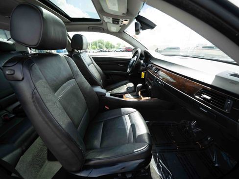 Used 2011 BMW 328i xDrive Coupe AWD/4WD image 24