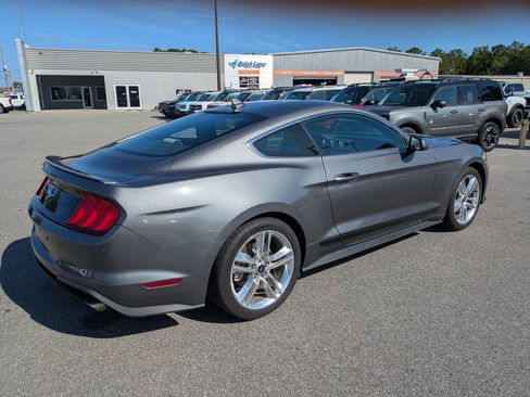 Certified 2021 Ford Mustang Premium w/ Pony Package RWD image 4