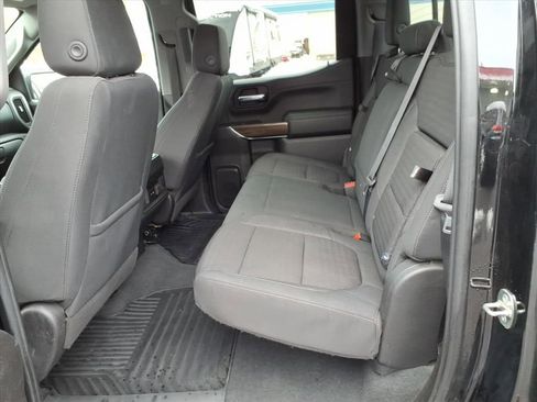 Used 2021 Chevrolet Silverado 1500 LT Trail Boss w/ Convenience Package II image 11