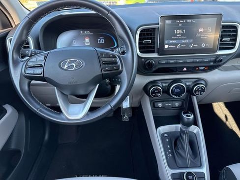 Certified 2023 Hyundai Venue SEL image 22